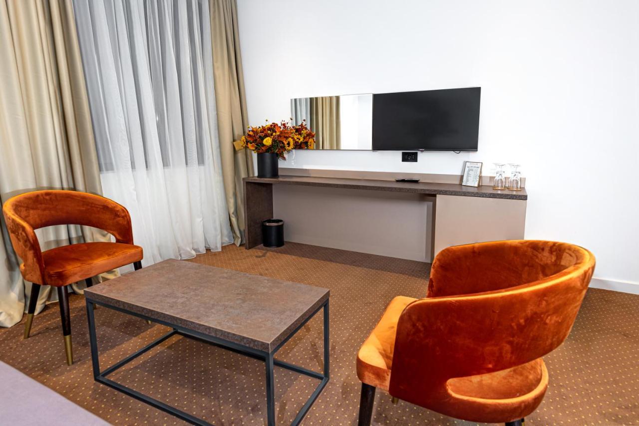 Ub Aqua Park Hotell 4*