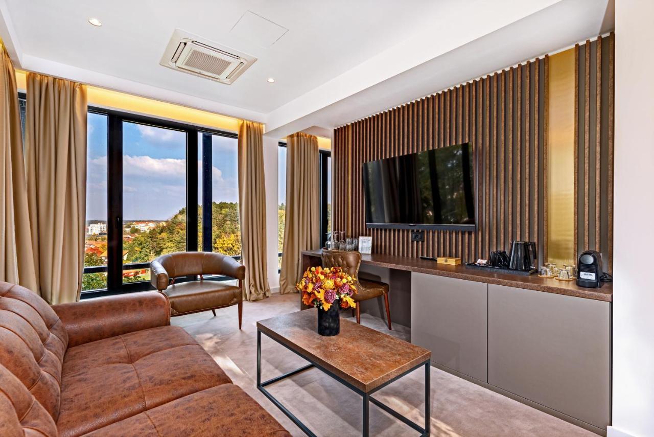 Ub Aqua Park Hotell 4*