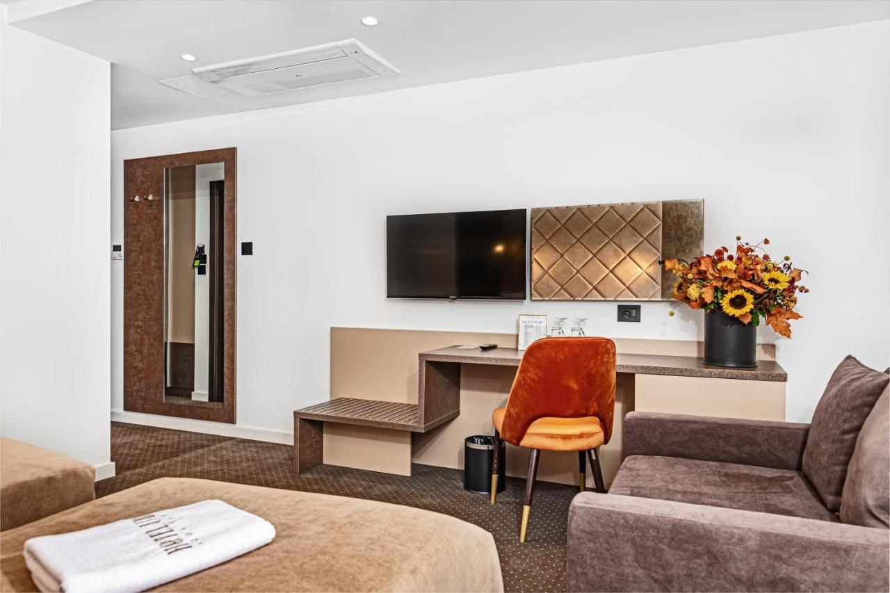 Ub Aqua Park Hotell Ub